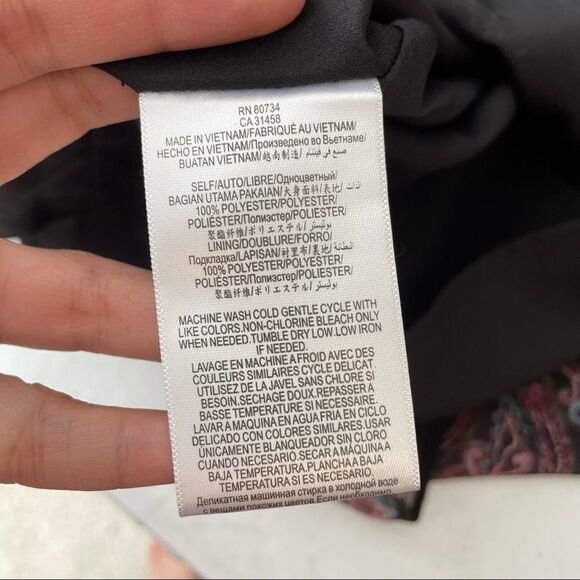 BCBGENERATION Longsleeve chiffon lace front v neck tunic/ dress black paisley XS - Picture 11 of 11